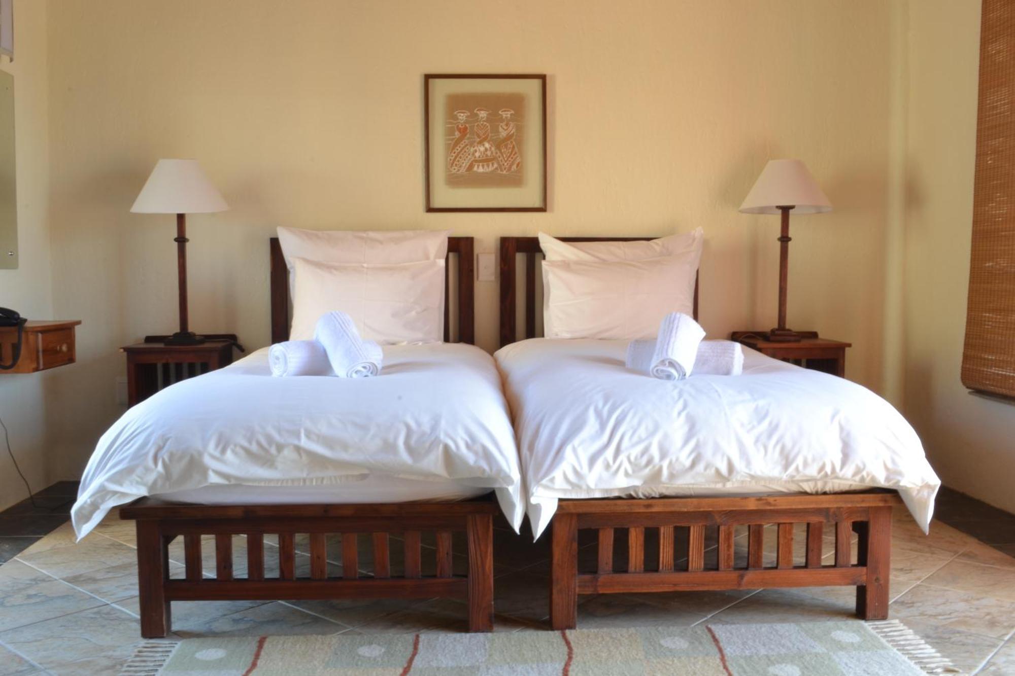 Roessmund Lodge Суакопмунд Стая снимка