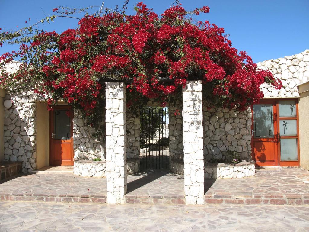 Roessmund Lodge Суакопмунд Екстериор снимка