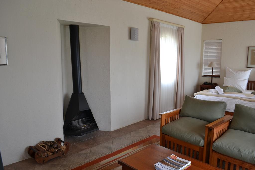 Roessmund Lodge Суакопмунд Екстериор снимка