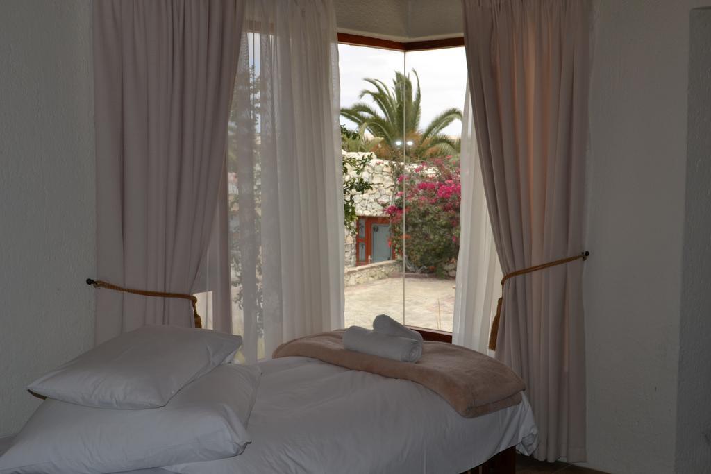 Roessmund Lodge Суакопмунд Стая снимка