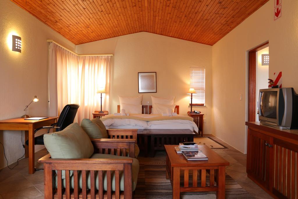 Roessmund Lodge Суакопмунд Екстериор снимка