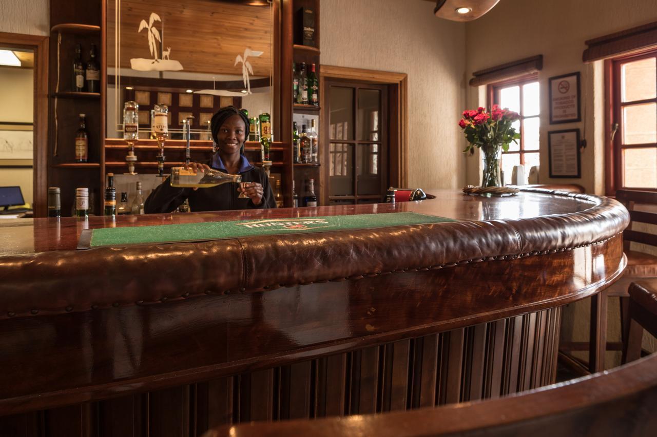 Roessmund Lodge Суакопмунд Екстериор снимка