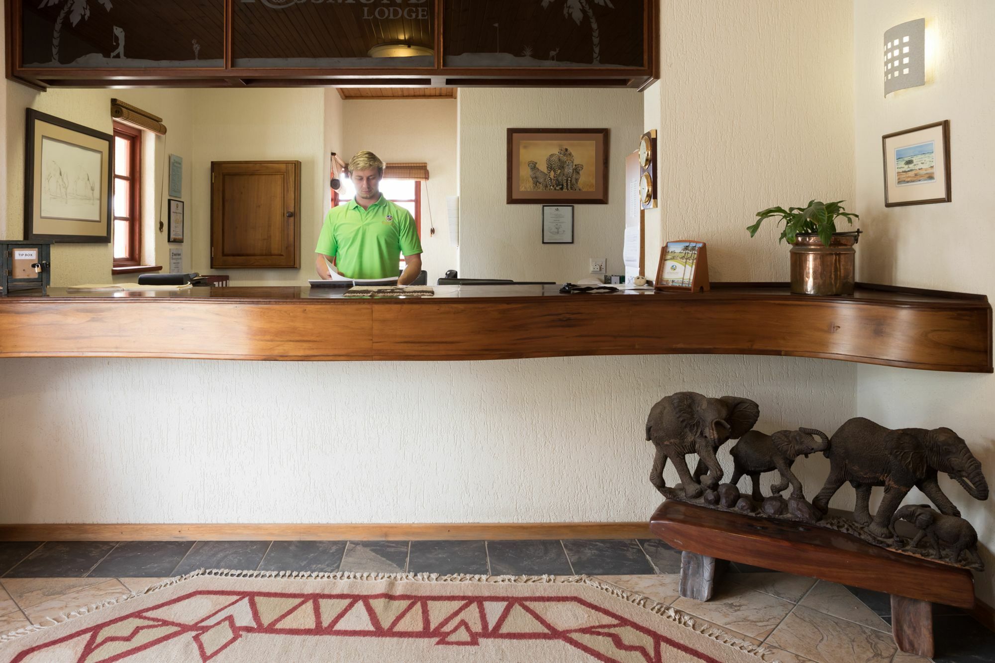 Roessmund Lodge Суакопмунд Екстериор снимка